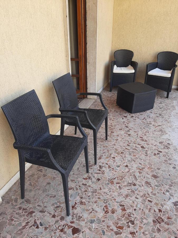 אסיסי Villa Gina מראה חיצוני תמונה