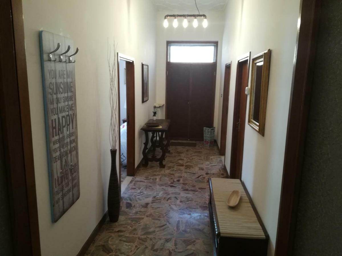 אסיסי Villa Gina מראה חיצוני תמונה