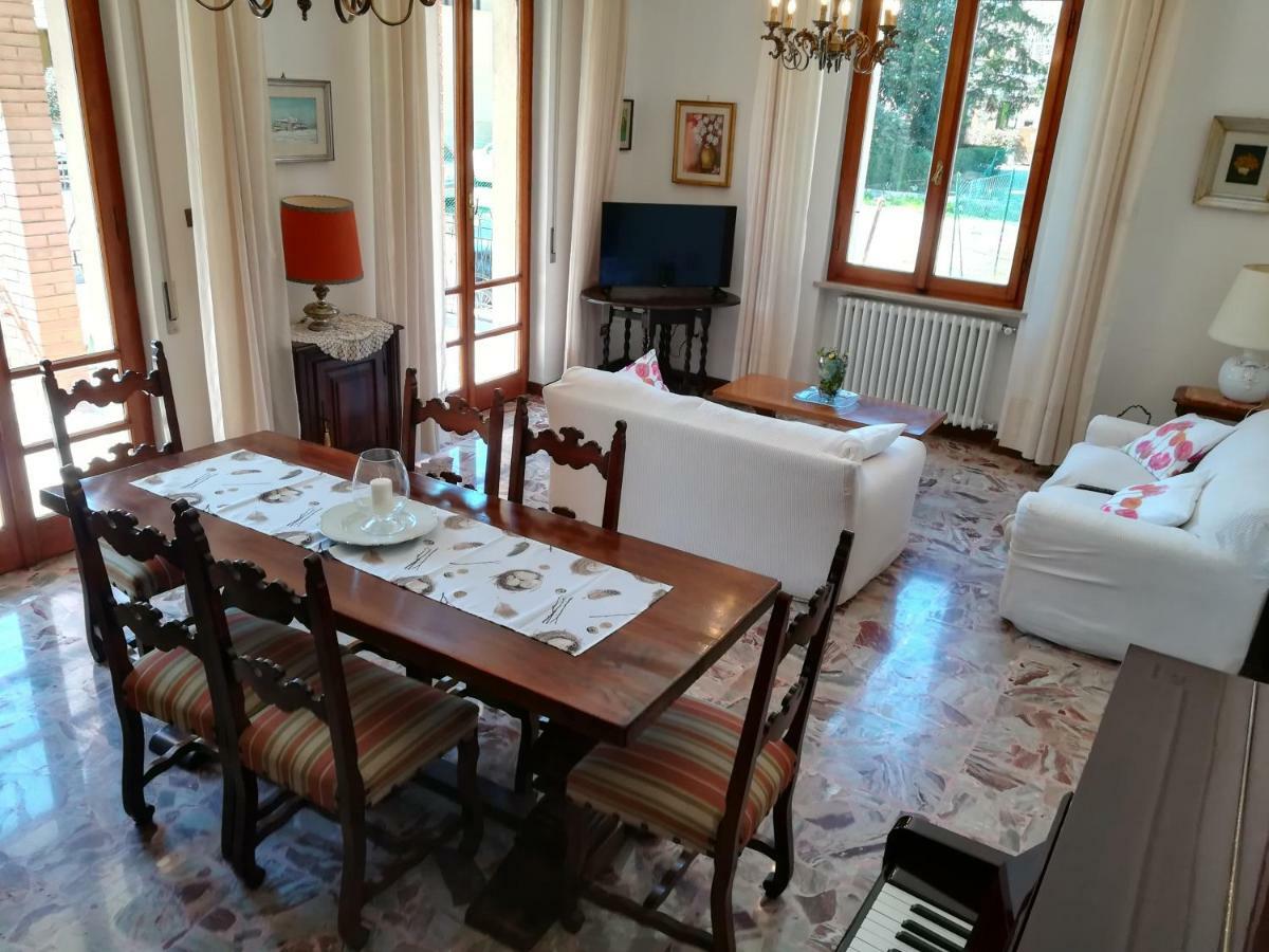 אסיסי Villa Gina מראה חיצוני תמונה