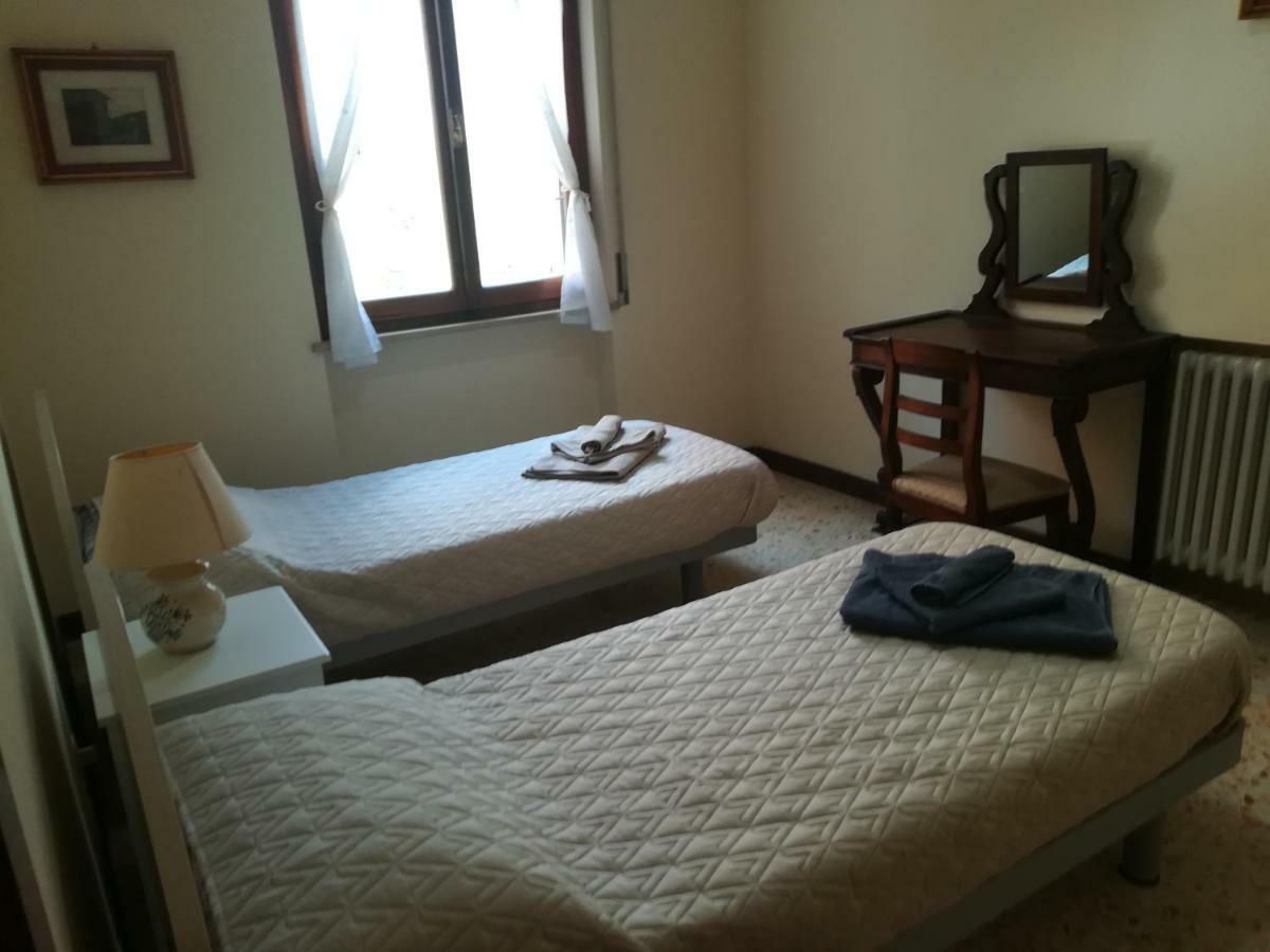 אסיסי Villa Gina מראה חיצוני תמונה